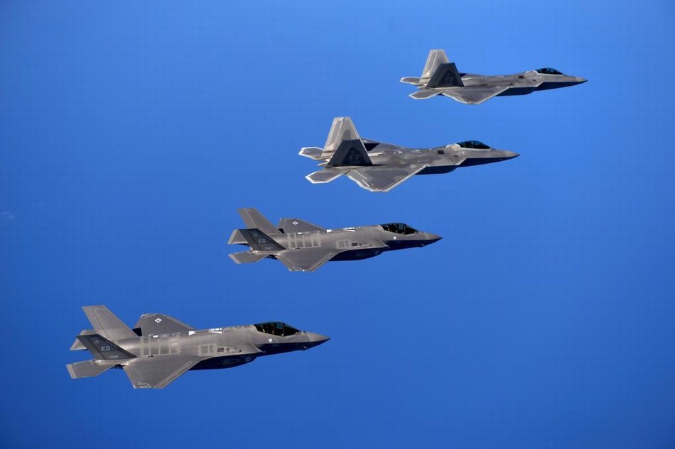 壺܊ɿC(j)F-22F-35AM(jn)ЌӖ(xn)2